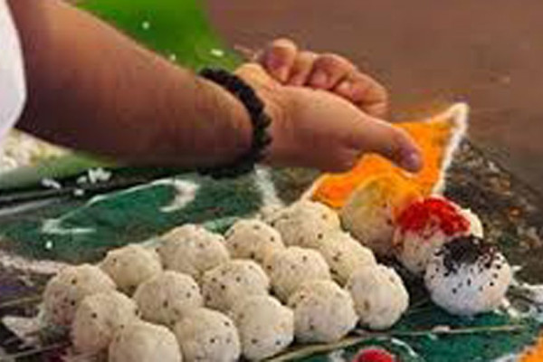 Online Pandit for Barsi Puja | Honor Ancestors with Rituals
