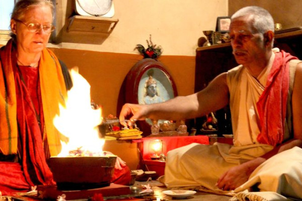 Dhanteras Puja – Invite Prosperity and Good Fortune into Your Home